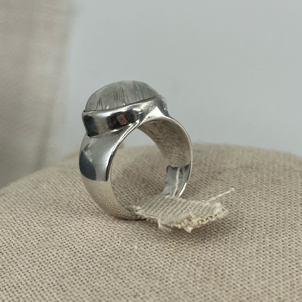 Vintage Sterling Silver Rainbow Moonstone Ring – Size 5 – Bold Artisan Design - Picture 7 of 17